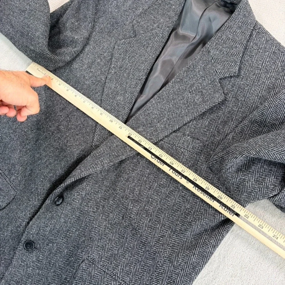 VTG Lands End Blazer Jacket Sport Coat Men 42R Herringbone Lambs Wool Tweed USA